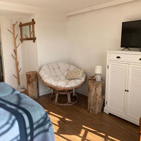 Bed,Kitchen And Swimming Pool Villa Esterel Saint-Raphael  Bagian luar foto
