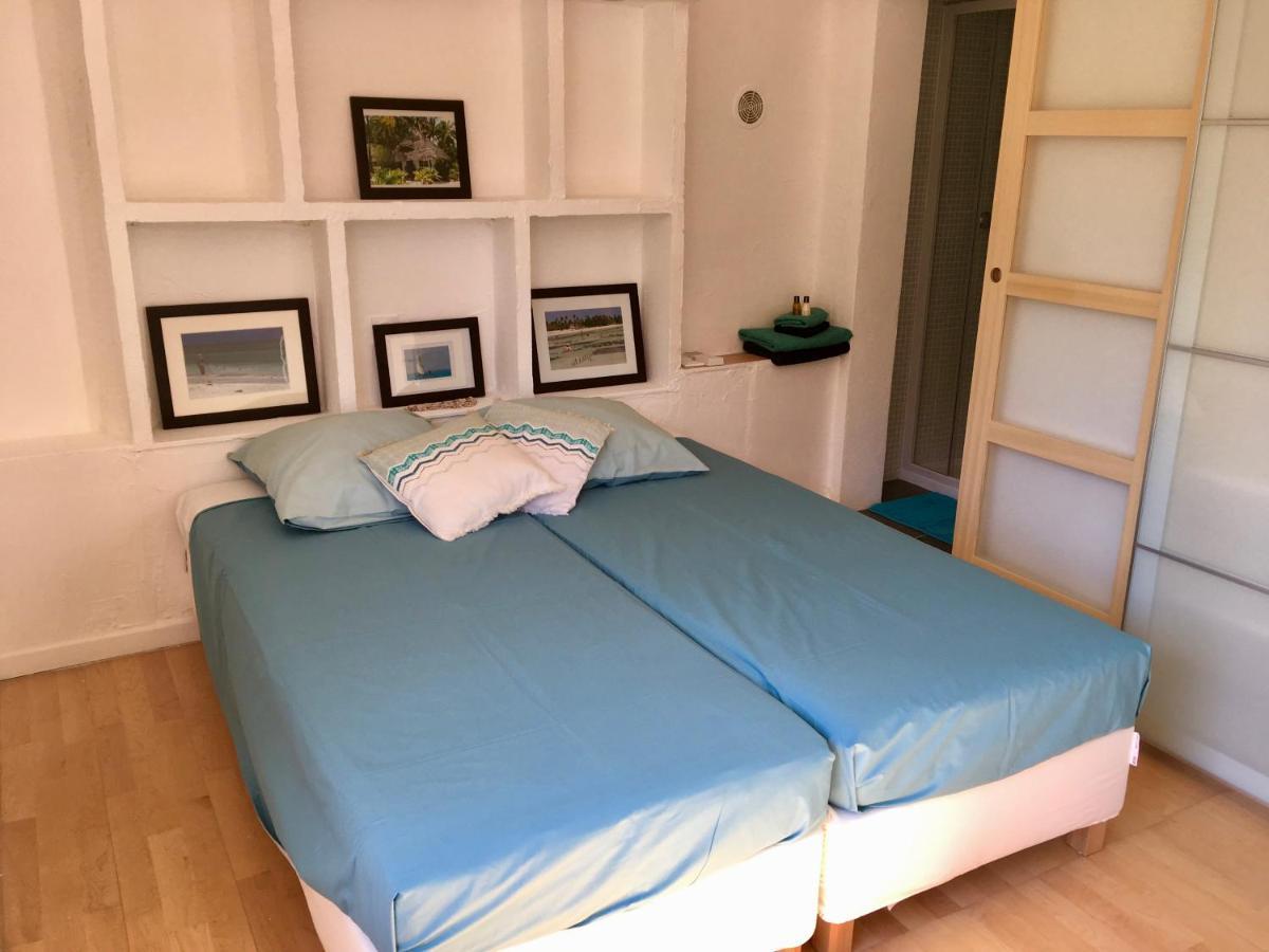 Bed,Kitchen And Swimming Pool Villa Esterel Saint-Raphael  Bagian luar foto